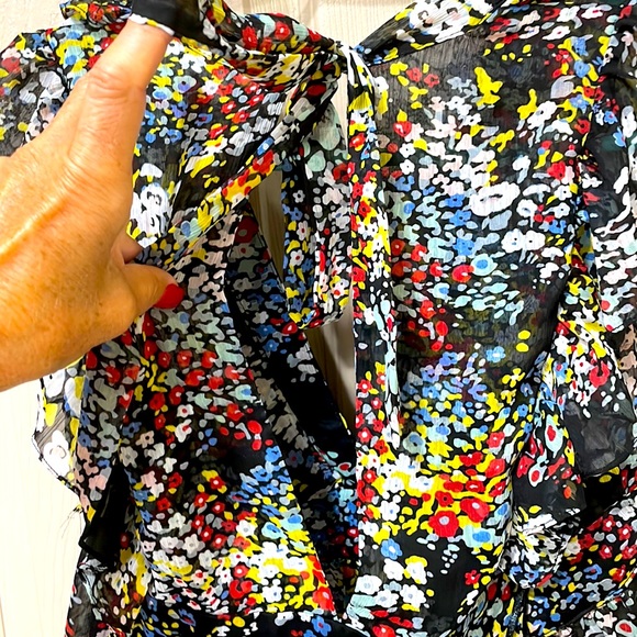American Rag CIE beautiful floaty flowered sheer top - SZ M. C-HC - Picture 5 of 7